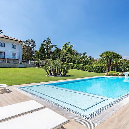 Villa Angela - Italian Homing Desenzano del Garda Bagian luar foto