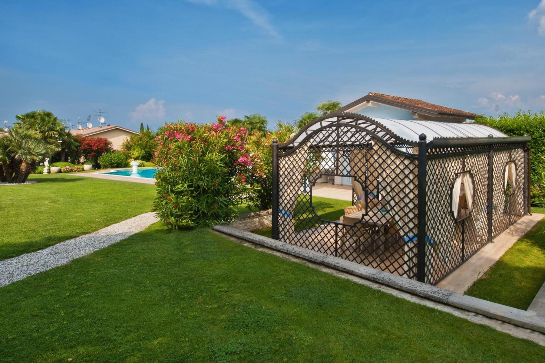 Villa Angela - Italian Homing Desenzano del Garda Bagian luar foto