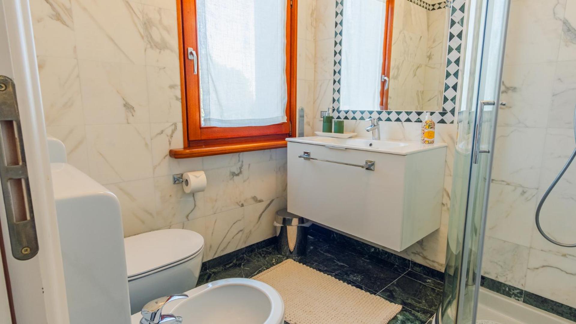 Villa Angela - Italian Homing Desenzano del Garda Bagian luar foto
