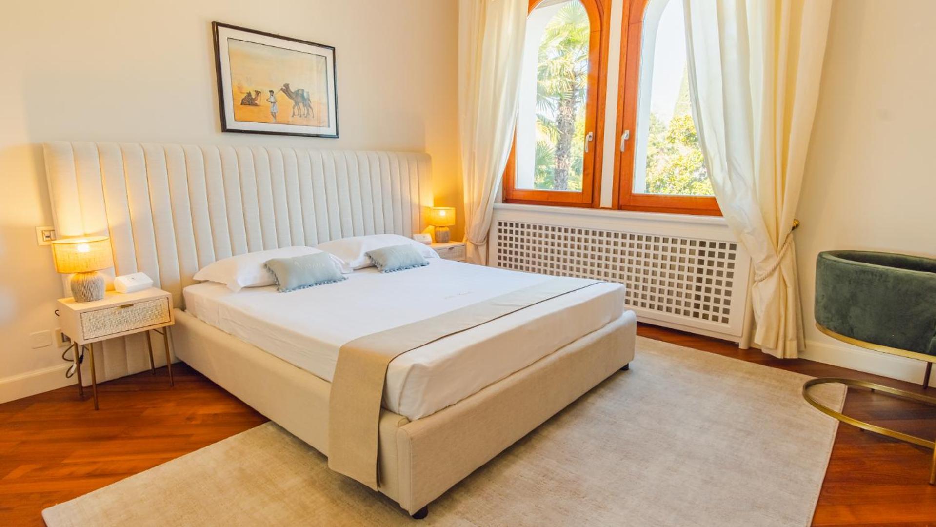 Villa Angela - Italian Homing Desenzano del Garda Bagian luar foto